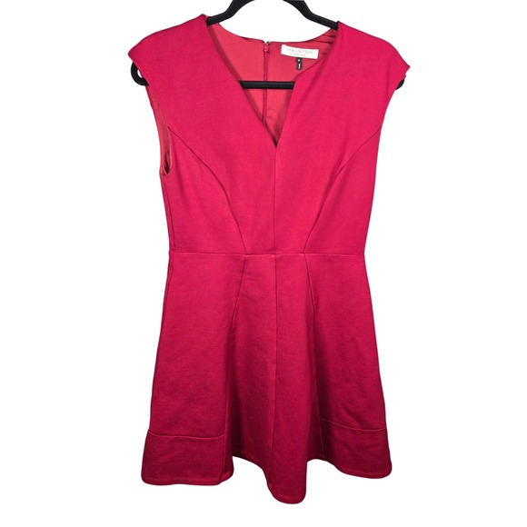 Halston Heritage Dresses & Skirts - Halston Heritage Red V-Neck Fit and Flare Mini Dress Size 6 Sleeveless Cocktail